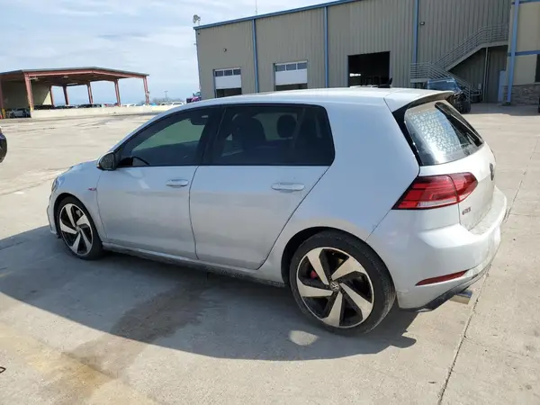 3VW6T7AU7LM016562 2020 VOLKSWAGEN GTI - Image 2
