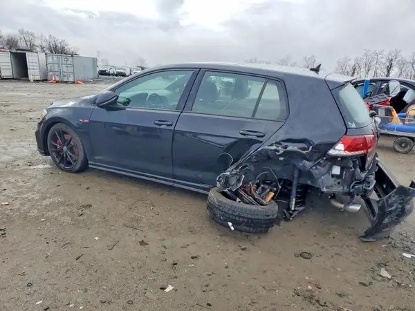 3VW6T7AU7MM000542 2021 VOLKSWAGEN GTI - Image 2