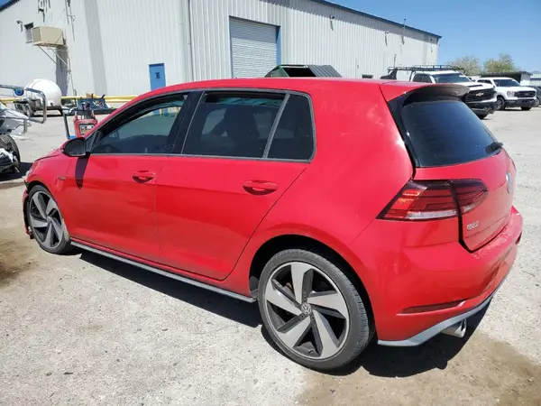 3VW6T7AU8KM002247 2019 VOLKSWAGEN GTI - Image 2