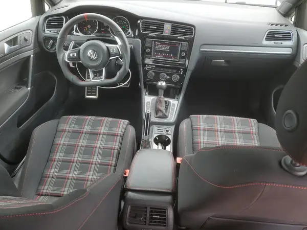 3VW6T7AU8MM010495 2021 VOLKSWAGEN GTI - Image 8