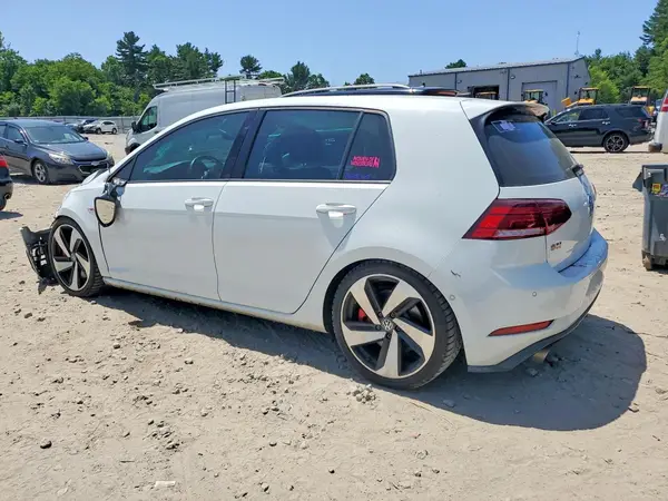 3VW6T7AU9LM010164 2020 VOLKSWAGEN GTI - Image 2