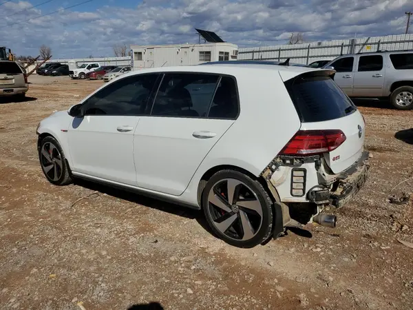3VW6T7AUXKM027702 2019 VOLKSWAGEN GTI - Image 2