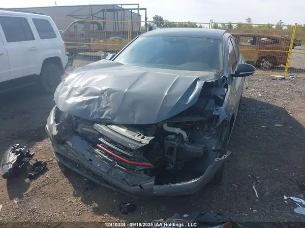 3VW6T7BU5MM075609 2021 VOLKSWAGEN JETTA - Image 2