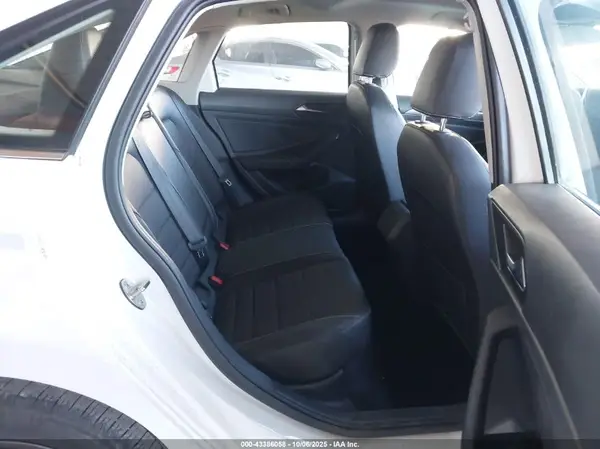 3VW7M7BU0PM039168 2023 VOLKSWAGEN JETTA - Image 8