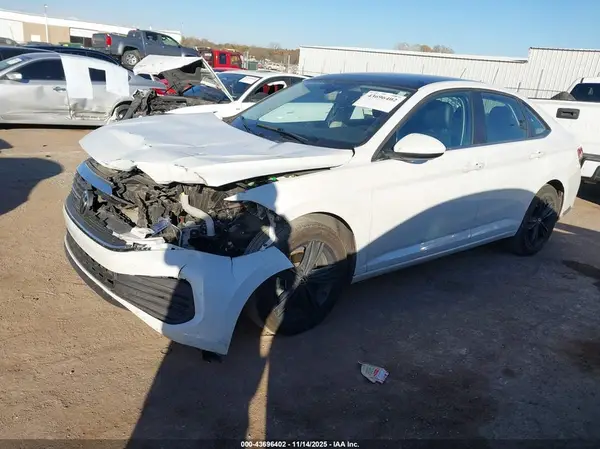 3VW7M7BU0RM046446 2024 VOLKSWAGEN JETTA - Image 2