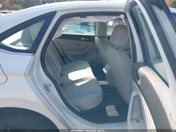 3VW7M7BU1RM076314 2024 VOLKSWAGEN JETTA - Image 8