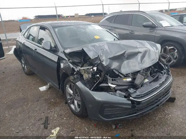 3VW7M7BU2NM014611 2022 VOLKSWAGEN JETTA - Image 1