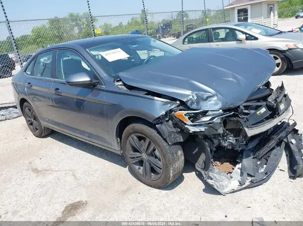 3VW7M7BU4NM014223 2022 VOLKSWAGEN JETTA - Image 1