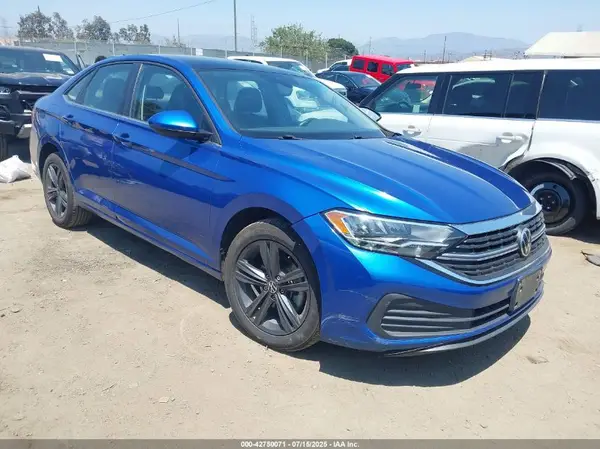 3VW7M7BU5NM013761 2022 VOLKSWAGEN JETTA - Image 1