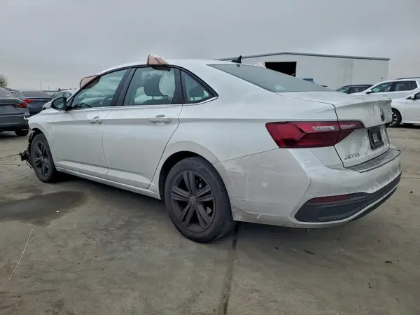 3VW7M7BU5RM028573 2024 VOLKSWAGEN JETTA - Image 2