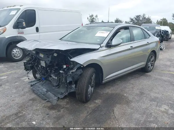 3VW7M7BU6RM017548 2024 VOLKSWAGEN JETTA - Image 2