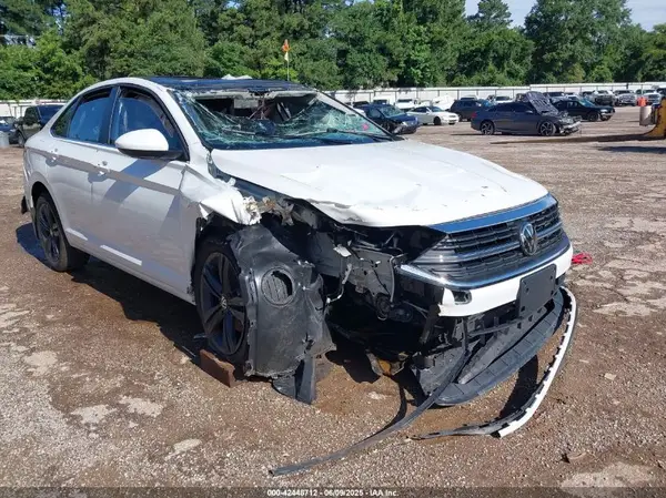 3VW7M7BU6RM085915 2024 VOLKSWAGEN JETTA - Image 1
