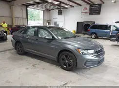 3VW7M7BU7NM005581 2022 VOLKSWAGEN JETTA