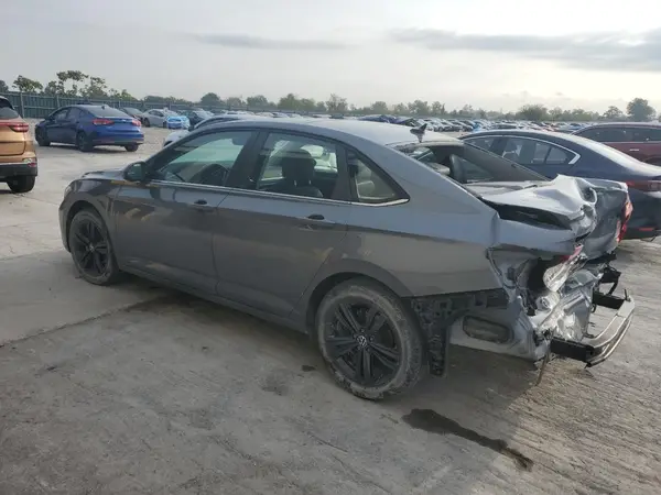 3VW7M7BU7RM053586 2024 VOLKSWAGEN JETTA - Image 2