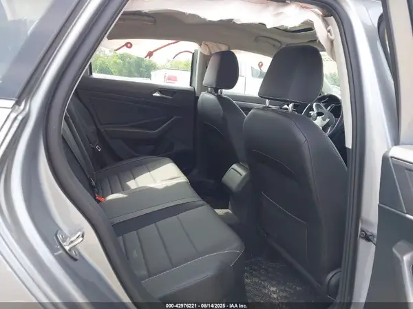 3VW7M7BU7RM063969 2024 VOLKSWAGEN JETTA - Image 8