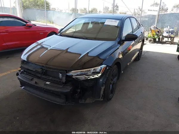 3VW7M7BU7RM075555 2024 VOLKSWAGEN JETTA - Image 2