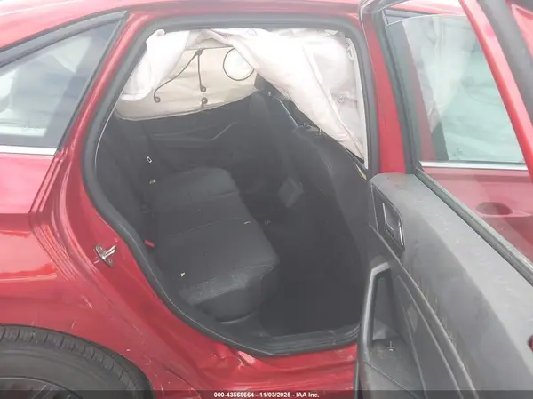 3VW7M7BU7RM098575 2024 VOLKSWAGEN JETTA - Image 8