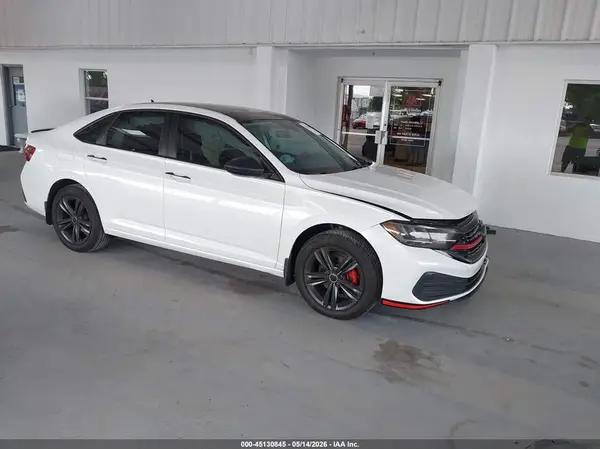 3VW7M7BU8RM077380 2024 VOLKSWAGEN JETTA - Image 1