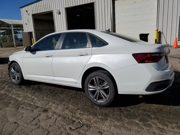 3VW7M7BU9NM013942 2022 VOLKSWAGEN JETTA - Image 2