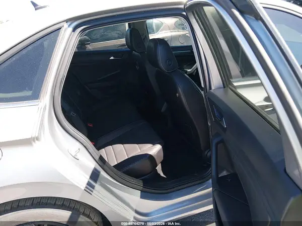 3VW7M7BUXNM011858 2022 VOLKSWAGEN JETTA - Image 8