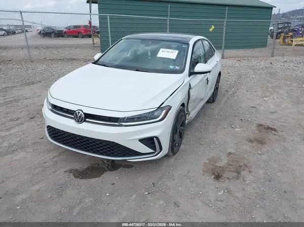 3VW7X7BU0SM013640 2025 VOLKSWAGEN JETTA - Image 2