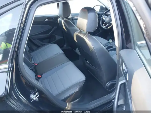 3VW7X7BU1SM026641 2025 VOLKSWAGEN JETTA - Image 8