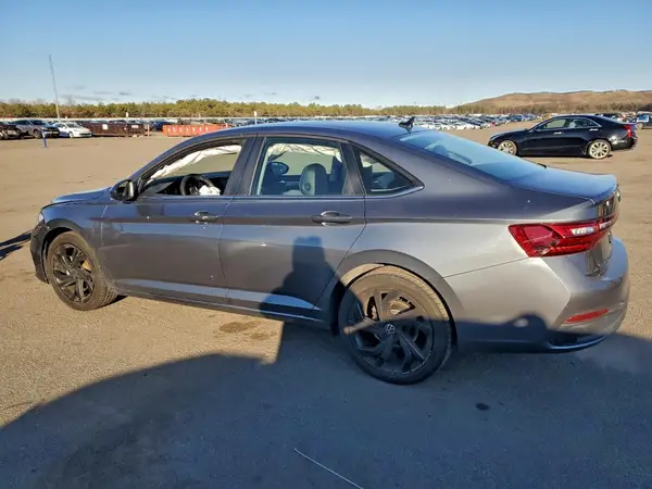 3VW7X7BU1SM028471 2025 VOLKSWAGEN JETTA - Image 2