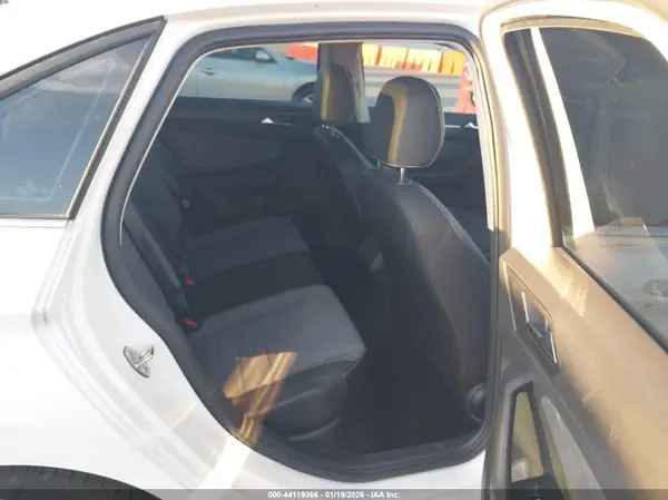3VW7X7BU2SM068901 2025 VOLKSWAGEN JETTA - Image 8