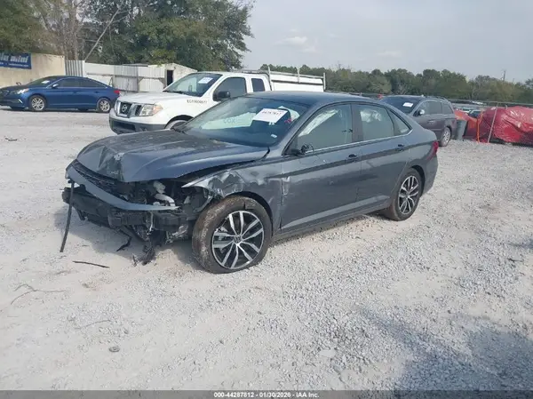 3VW7X7BU3SM012286 2025 VOLKSWAGEN JETTA - Image 2