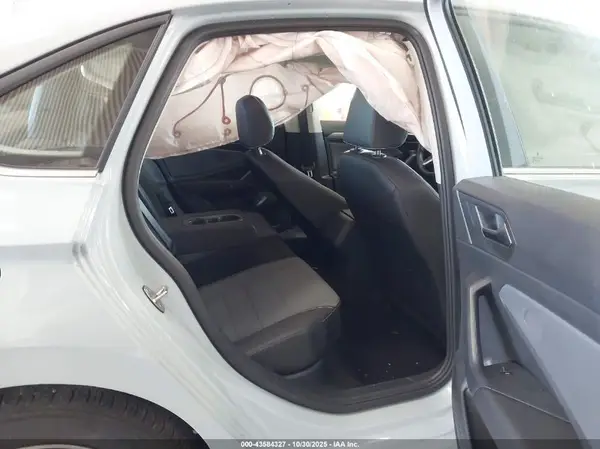 3VW7X7BU4SM005654 2025 VOLKSWAGEN JETTA - Image 8