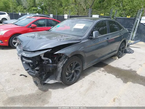 3VW7X7BU4SM010109 2025 VOLKSWAGEN JETTA - Image 2
