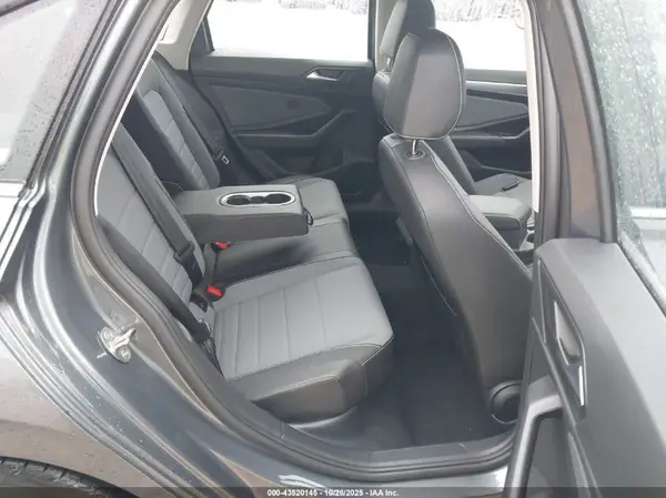3VW7X7BU6SM058646 2025 VOLKSWAGEN JETTA - Image 8
