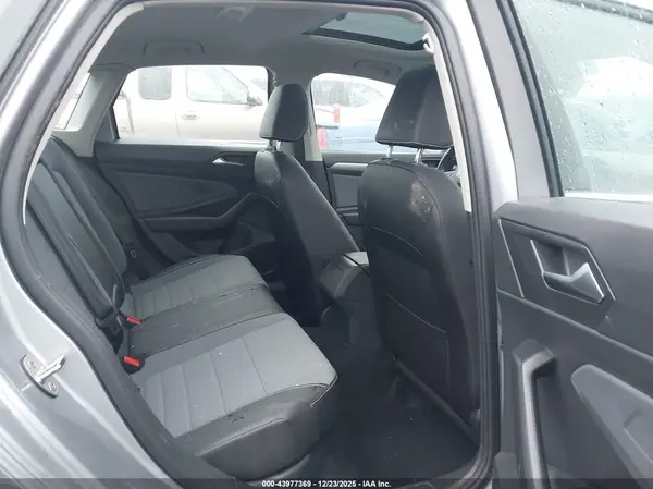 3VW7X7BU7SM008497 2025 VOLKSWAGEN JETTA - Image 8