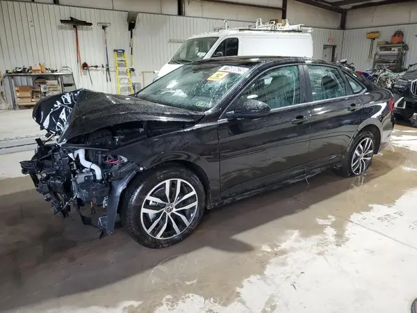 3VW7X7BU7SM073267 2025 VOLKSWAGEN JETTA - Image 1