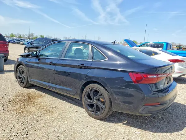 3VW7X7BU7SM106431 2025 VOLKSWAGEN JETTA - Image 2