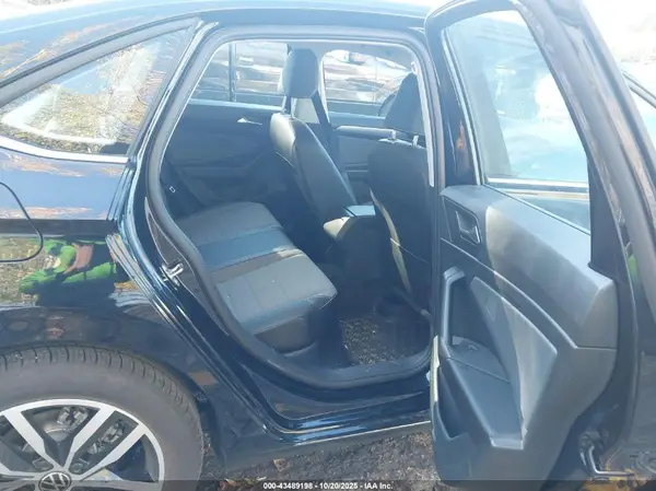 3VW7X7BU8SM090630 2025 VOLKSWAGEN JETTA - Image 8