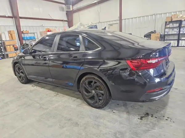 3VW7X7BU9SM038309 2025 VOLKSWAGEN JETTA - Image 2