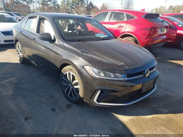3VW7X7BU9SM086764 2025 VOLKSWAGEN JETTA - Image 1