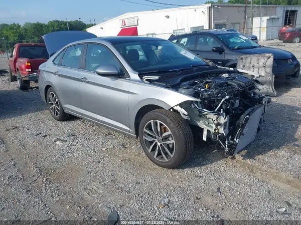 3VW7X7BUXSM062411 2025 VOLKSWAGEN JETTA - Image 1
