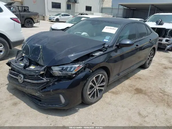 3VWAM7BU3RM018730 2024 VOLKSWAGEN JETTA - Image 2