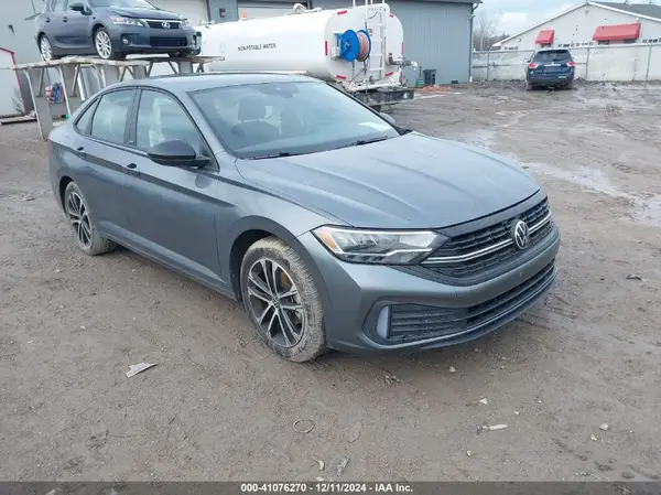 3VWAM7BU8RM008744 2024 VOLKSWAGEN JETTA - Image 1