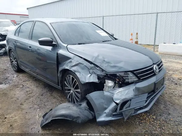 3VWB17AJ0GM279721 2016 VOLKSWAGEN JETTA - Image 1