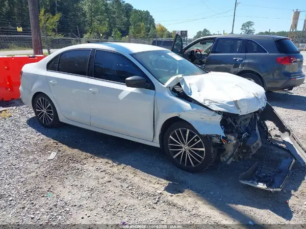 3VWB17AJ4GM241845 2016 VOLKSWAGEN JETTA - Image 1