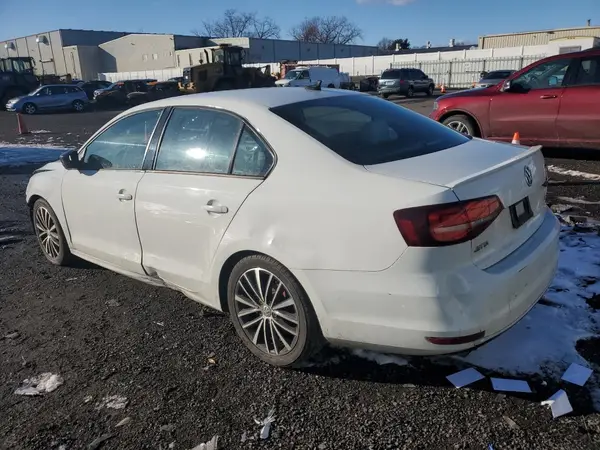 3VWB17AJ4GM256698 2016 VOLKSWAGEN JETTA - Image 2