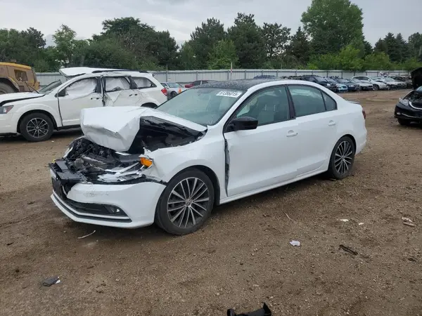 3VWB17AJ4GM306130 2016 VOLKSWAGEN JETTA - Image 1