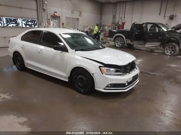 3VWB17AJ6GM278332 2016 VOLKSWAGEN JETTA - Image 1