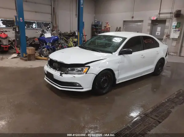 3VWB17AJ6GM278332 2016 VOLKSWAGEN JETTA - Image 2
