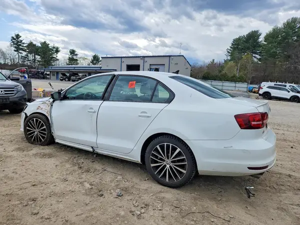 3VWB17AJ7GM306218 2016 VOLKSWAGEN JETTA - Image 2