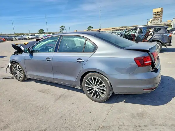 3VWB17AJ7GM337419 2016 VOLKSWAGEN JETTA - Image 2