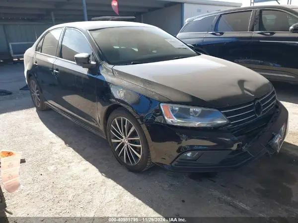 3VWB17AJ7GM341275 2016 VOLKSWAGEN JETTA - Image 1